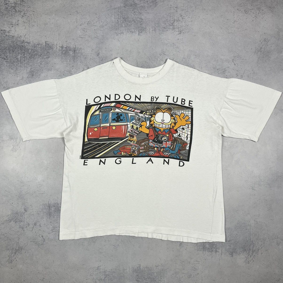 Cartoon Network Vintage Garfield “London by Tube” cartoon T shirt 90’s Size US M / EU 48-50 / 2 - 2 Thumbnail