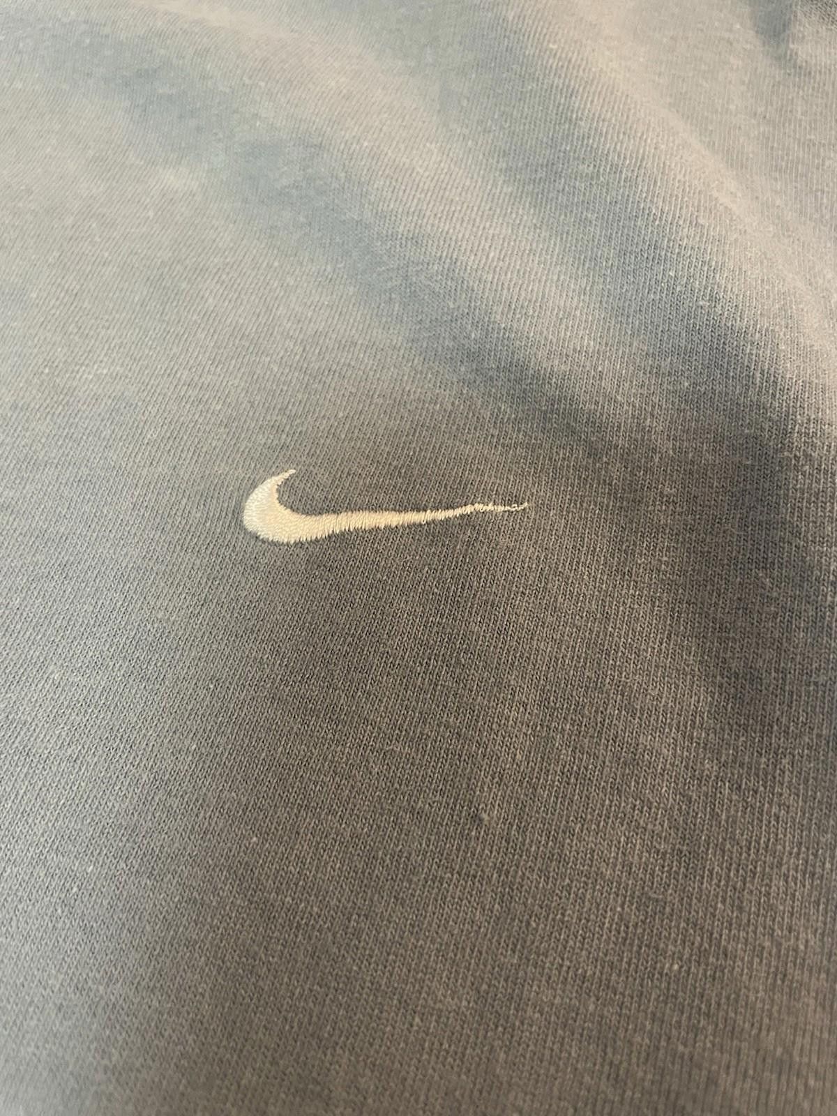 Nike Vintage 90s Nike Swoosh Tee Mens L Blue Embroidered Faded Size US L / EU 52-54 / 3 - 5 Thumbnail
