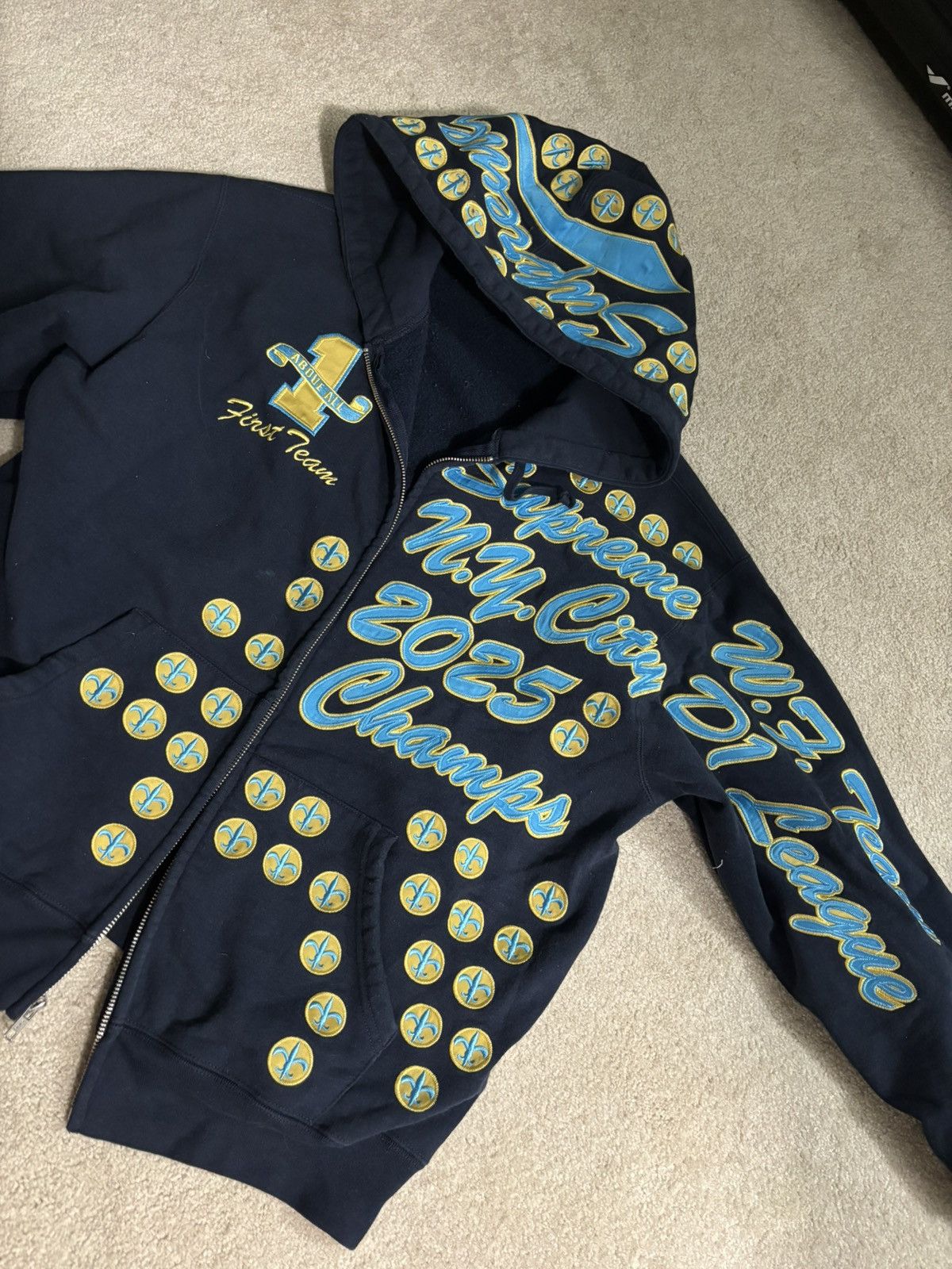 Supreme Supreme Heather Grey League Champs Zip | Grailed