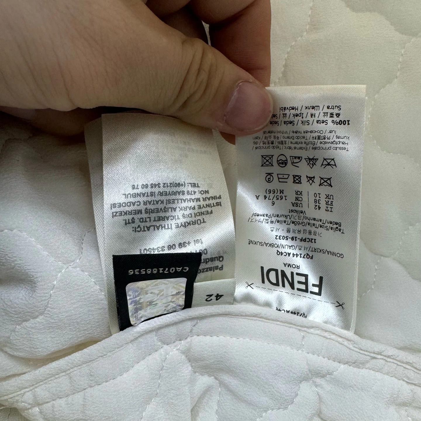 Fendi Fendi White Quilted Check Silk Skirt 42 Size 28" / US 6 / IT 42 - 4 Thumbnail