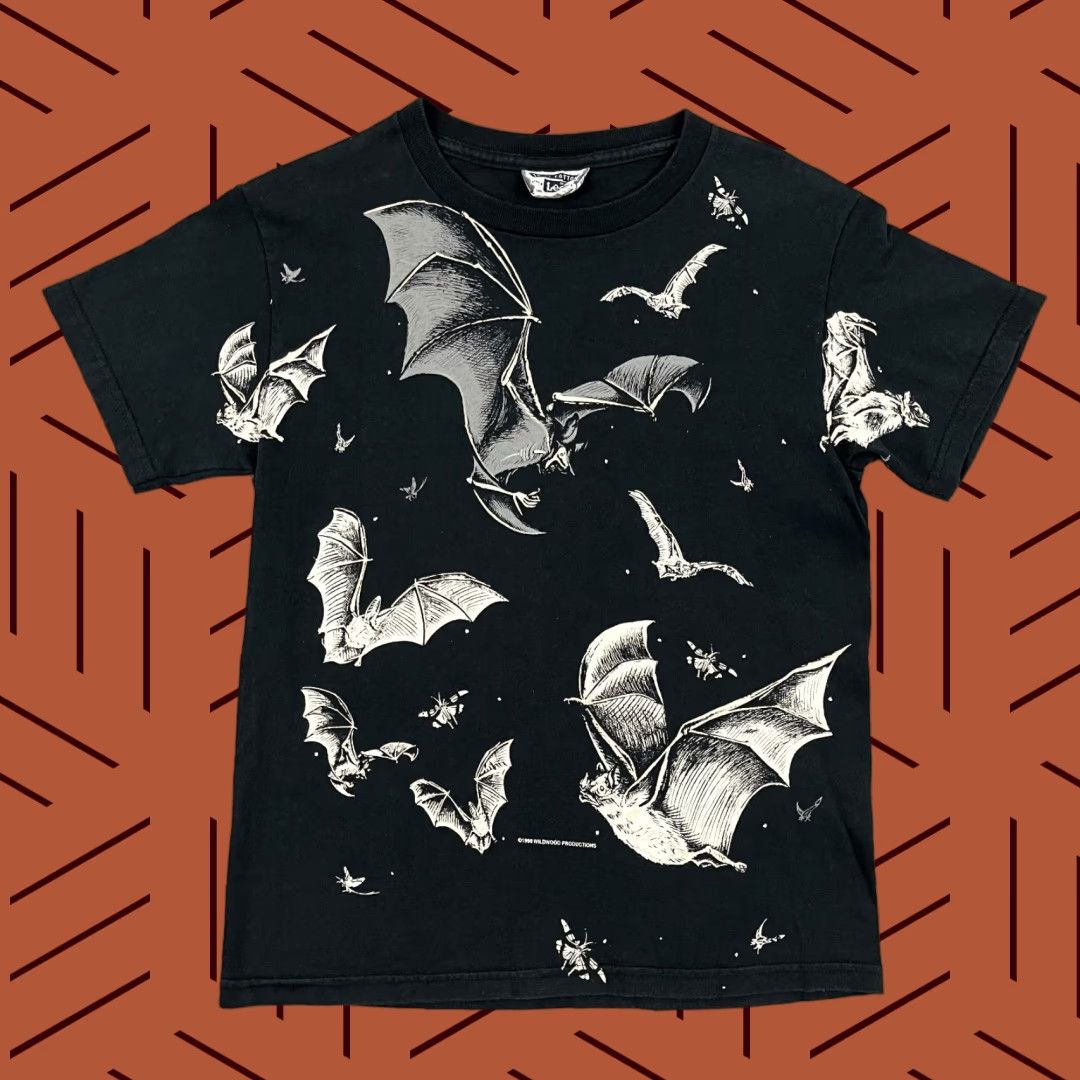 Lee VINTAGE Lee Halloween Shirt Women’s Medium Crew Neck Short Sleeve 100% Cotton Black Bat Print 90s Theme Mens/Womens Size M / US 6-8 / IT 42-44 - 1 Thumbnail