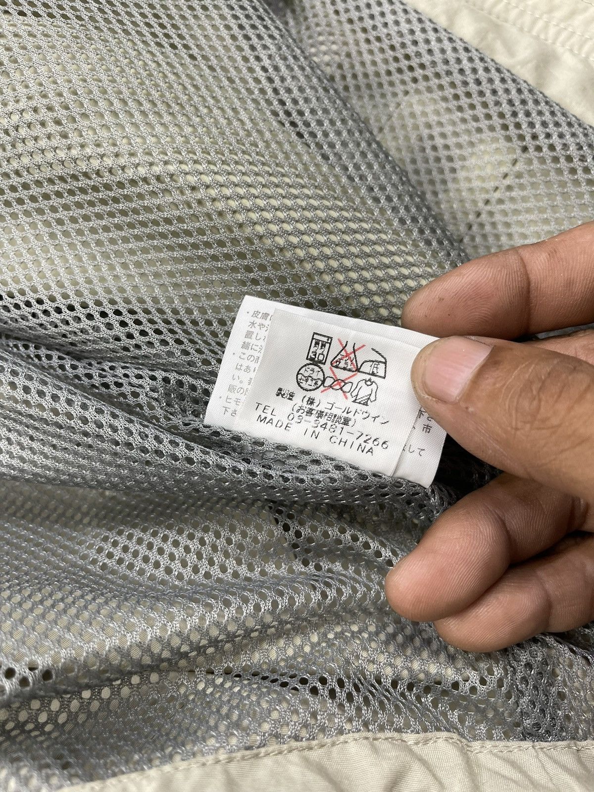 The North Face The North Face Nylon Beige Outerwear Vest Size US M / EU 48-50 / 2 - 11 Thumbnail