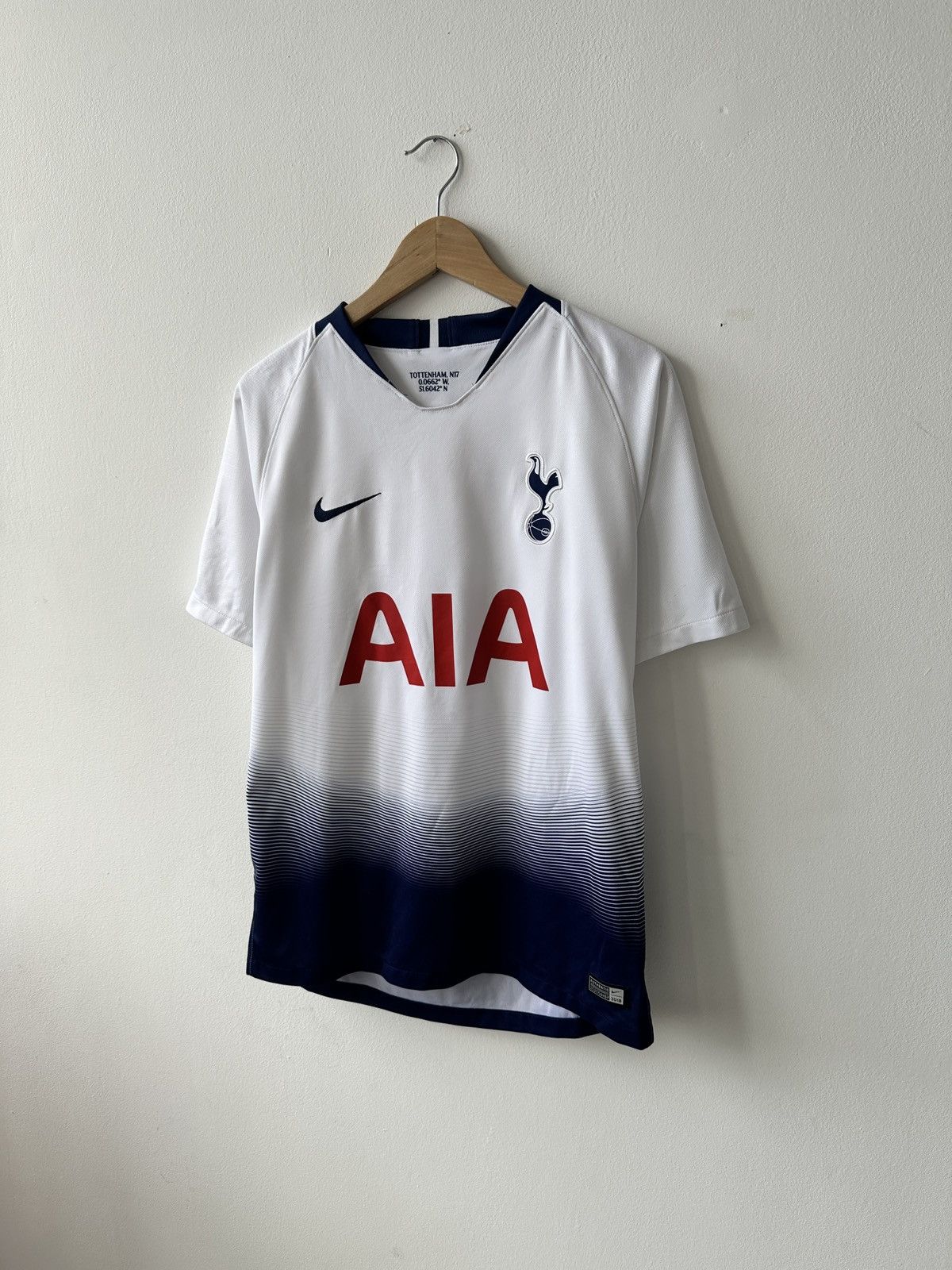 Nike Tottenham Hotspur Home Football Shirt 2018/19 Jersey Nike Size US M / EU 48-50 / 2 - 3 Thumbnail
