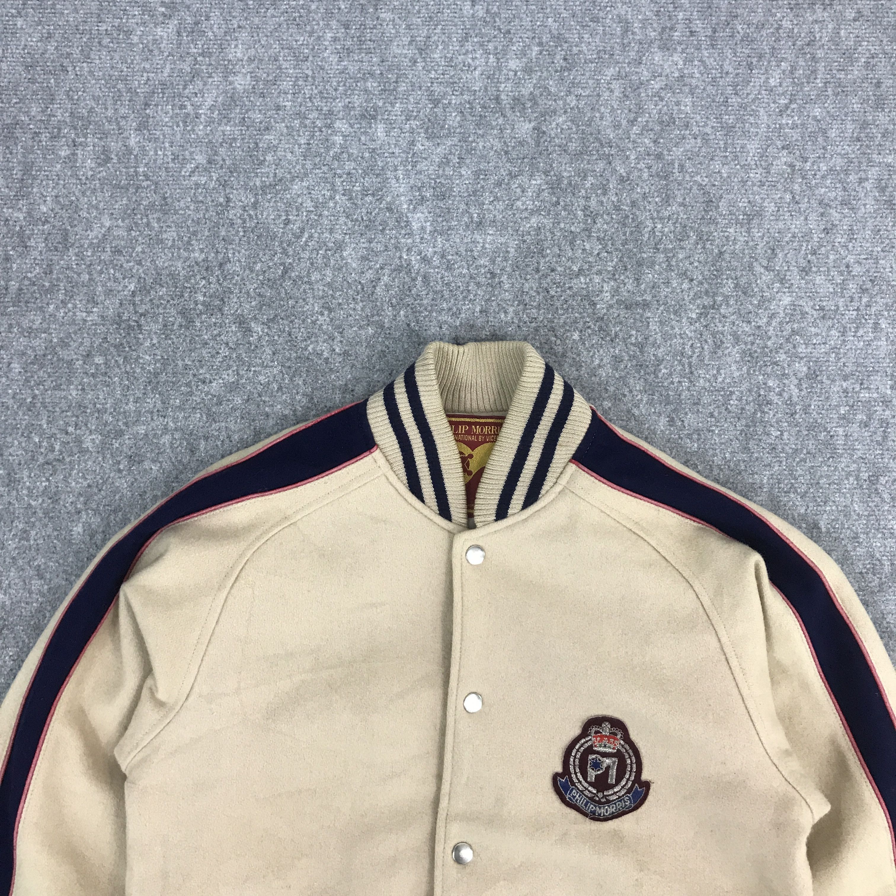 Japanese Brand PHILIP MORRIS JAPAN VARSITY SNAP BUTTON JACKET Size US L / EU 52-54 / 3 - 3 Thumbnail