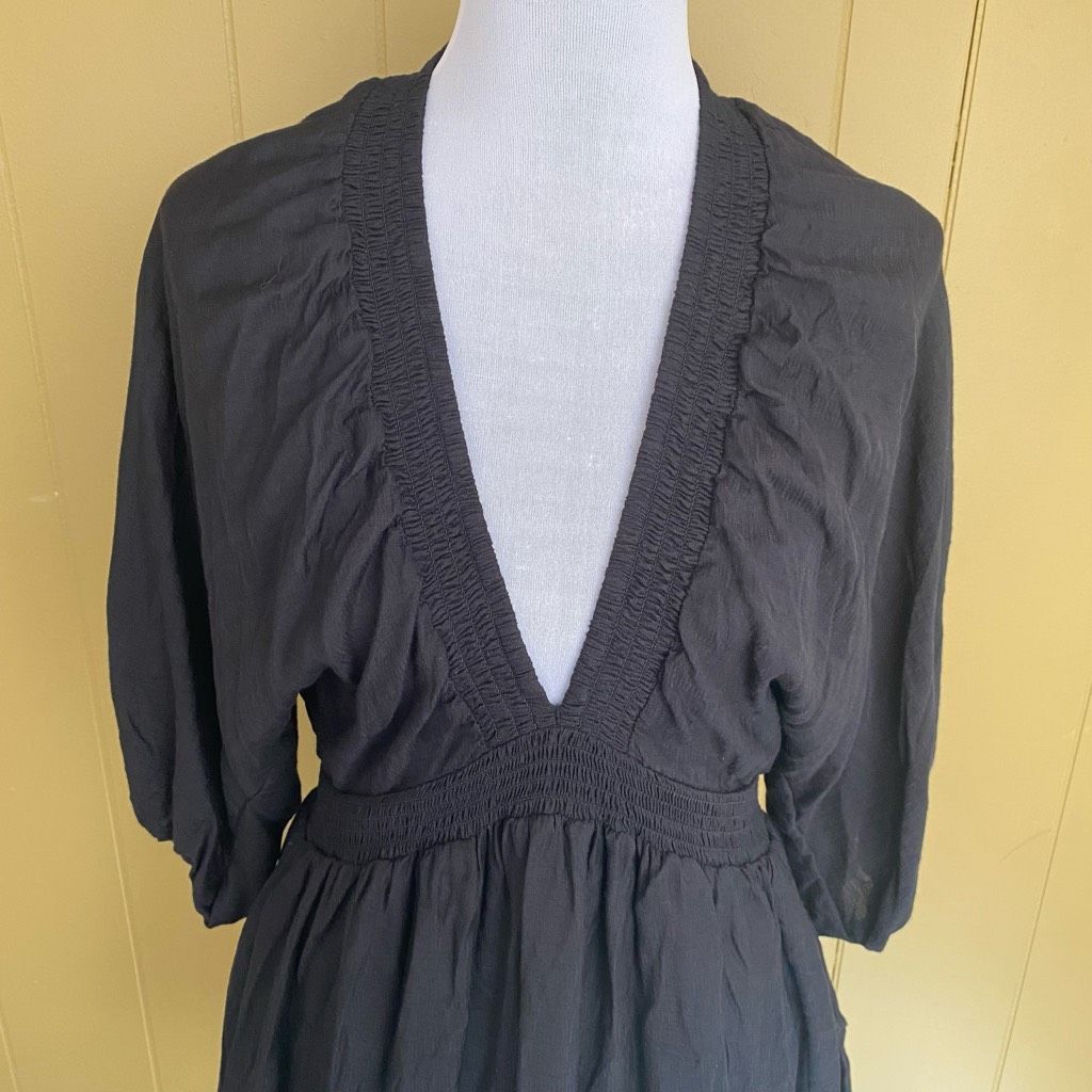 Other Women S plunging v-neck black boho mini dress w/skirt lining Size S / US 4 / IT 40 - 3 Thumbnail