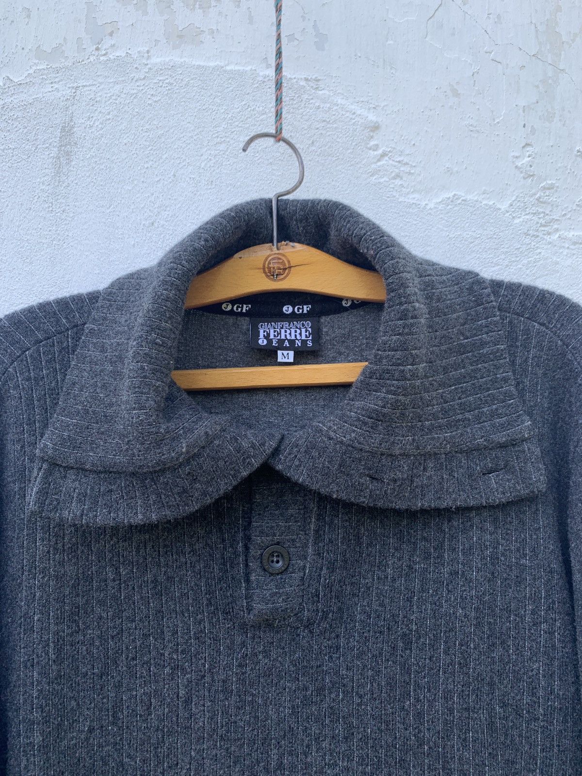 Gianfranco Ferre Vintage Gianfranco Ferre Ribbed Turtleneck Wool Sweater Size US M / EU 48-50 / 2 - 2 Thumbnail
