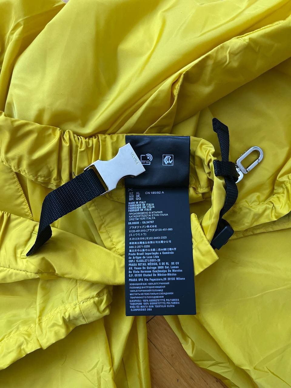 Prada Prada Re-Nylon Piuma Trousers Yellow Track Pants Triangle Size US 36 / EU 52 - 20 Thumbnail