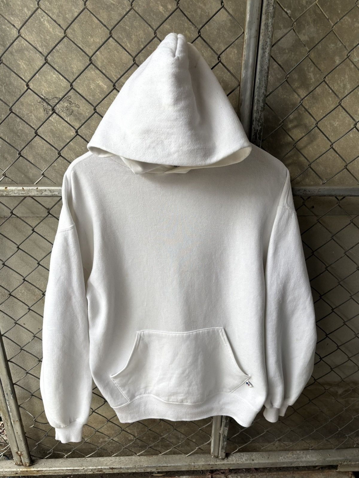 Russell Athletic Vintage Russell White Hoodie Size L Size US L / EU 52-54 / 3 - 3 Thumbnail