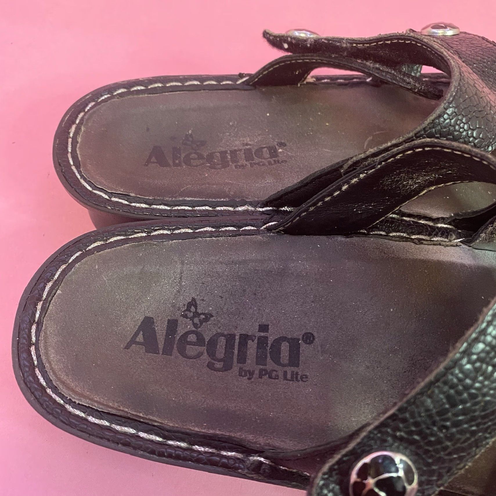 Vintage Alegria Vita PG Lite Black Leather Slip On Sandals Butterfly Sz 37 EUR 6.5 US Womens Strap Sandal Comfort Flat Slip On Pattern: Solid Size US 5 / IT 35 - 4 Thumbnail