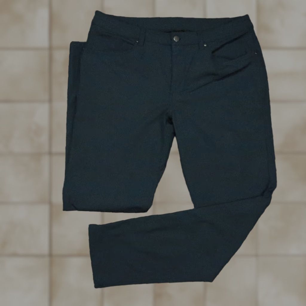 Lululemon Lululemon Pants Men 34x31 Blue ABC Classic Fit Zip Pocket Chino Warpstreme Size US 34 / EU 50 - 1 Thumbnail
