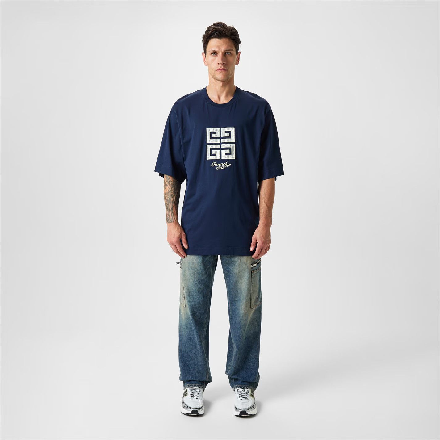 Givenchy o1g2r1mq0426 4G Logo Applique T-Shirt in Blue Size US M / EU 48-50 / 2 - 5 Thumbnail