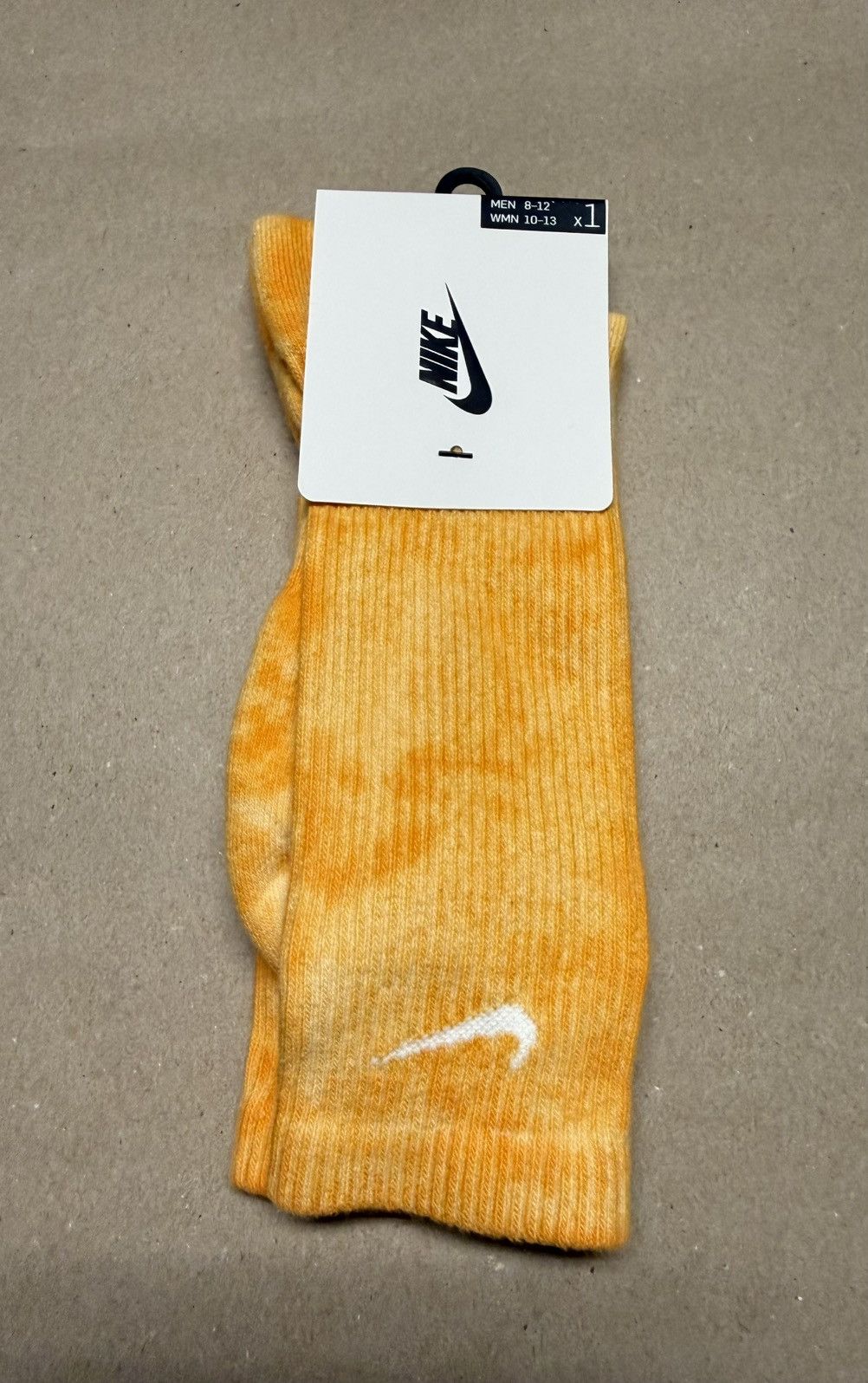 Nike Nike Orange Crew L Large Men’s 8-12 Socks NEW! Size ONE SIZE - 1 Thumbnail