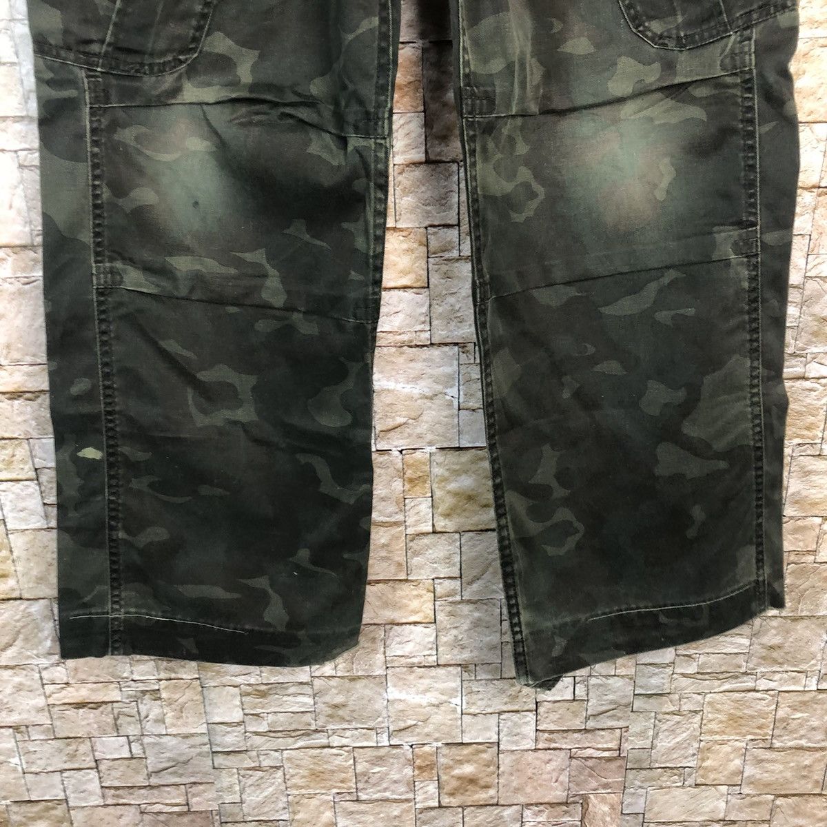 Japanese Brand Free Gale Green Camo Cargo Multipocket Pants #A338 Size US 29 - 7 Thumbnail