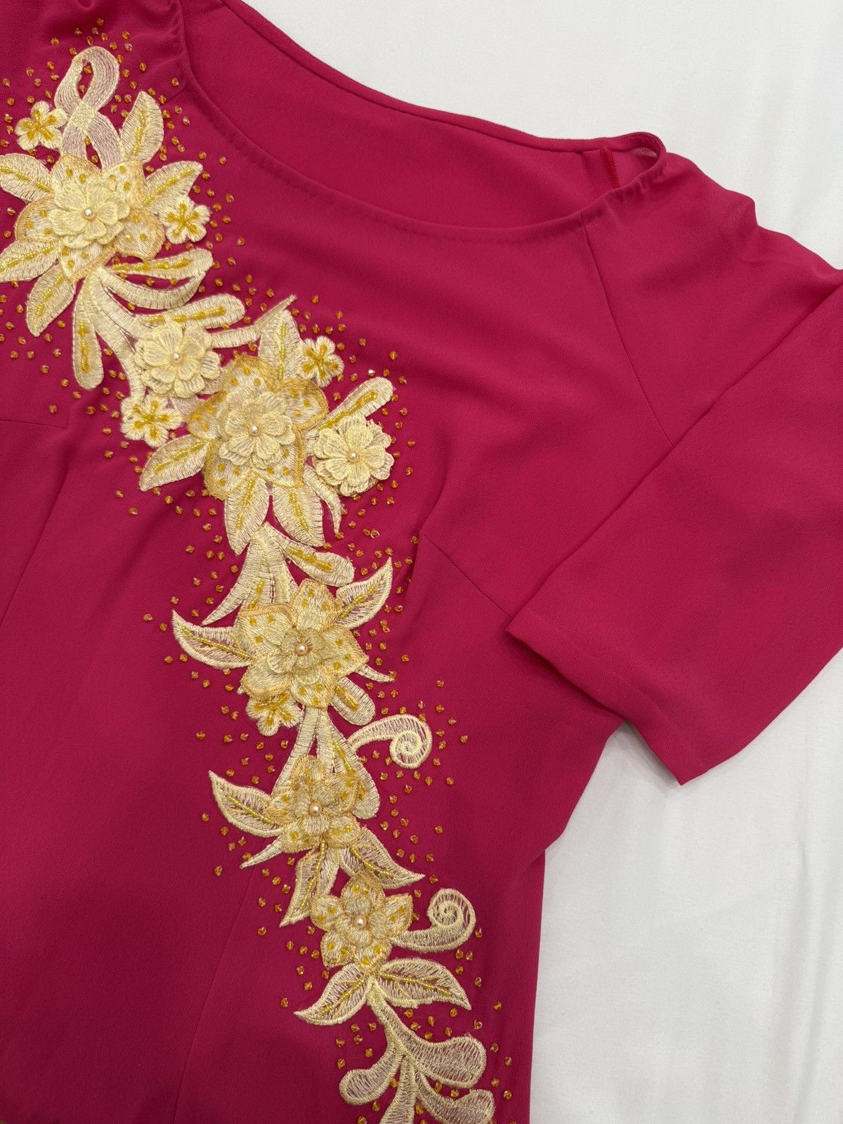 Other Red and gold embroidered half sleeve Ao Dai | Vietnamese Size 3XL / US 20-22 - 3 Thumbnail