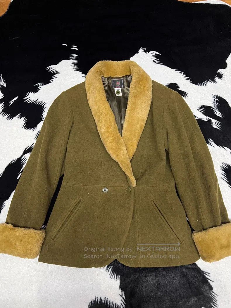 Kenzo Kenzo Sauerkraut Green, Faux Fur Collar and Sleeve, Tailor Size XS / US 0-2 / IT 36-38 - 2 Thumbnail