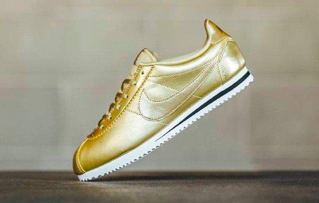 Nike NIKE Cortez Se GS 'Gold Star' Size US 7 / EU 40 - 18 Thumbnail