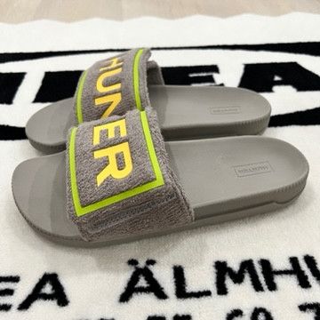 Hunter Hunter Terry Towelling Adjustable Strap Pool Slide Sandal Size US 8 / EU 41 - 3 Thumbnail