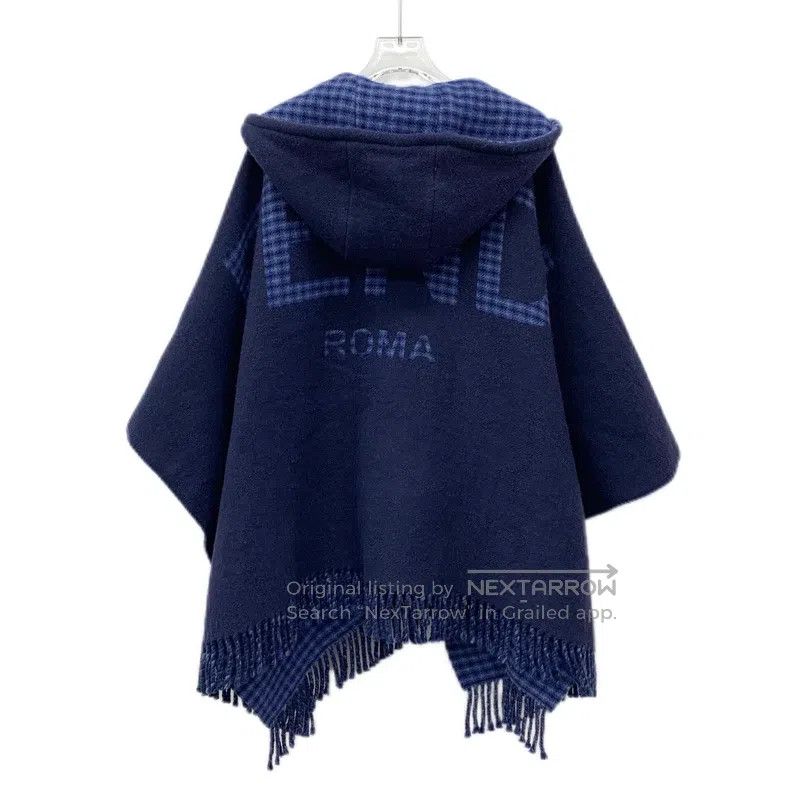 Fendi Fendi size 123*132cm Blue Letter Printed Plaid Hooded Wool Size M / US 6-8 / IT 42-44 - 2 Thumbnail