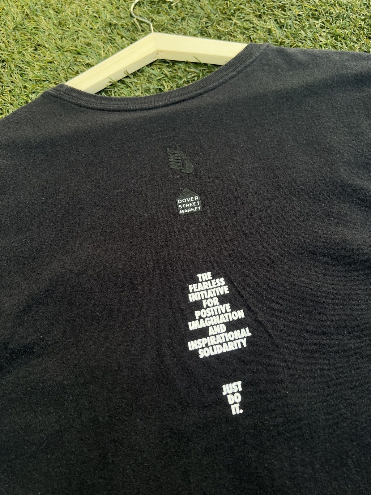 Dover Street Market × Nike Nike DSM Future Window T-Shirt Size US L / EU 52-54 / 3 - 3 Thumbnail