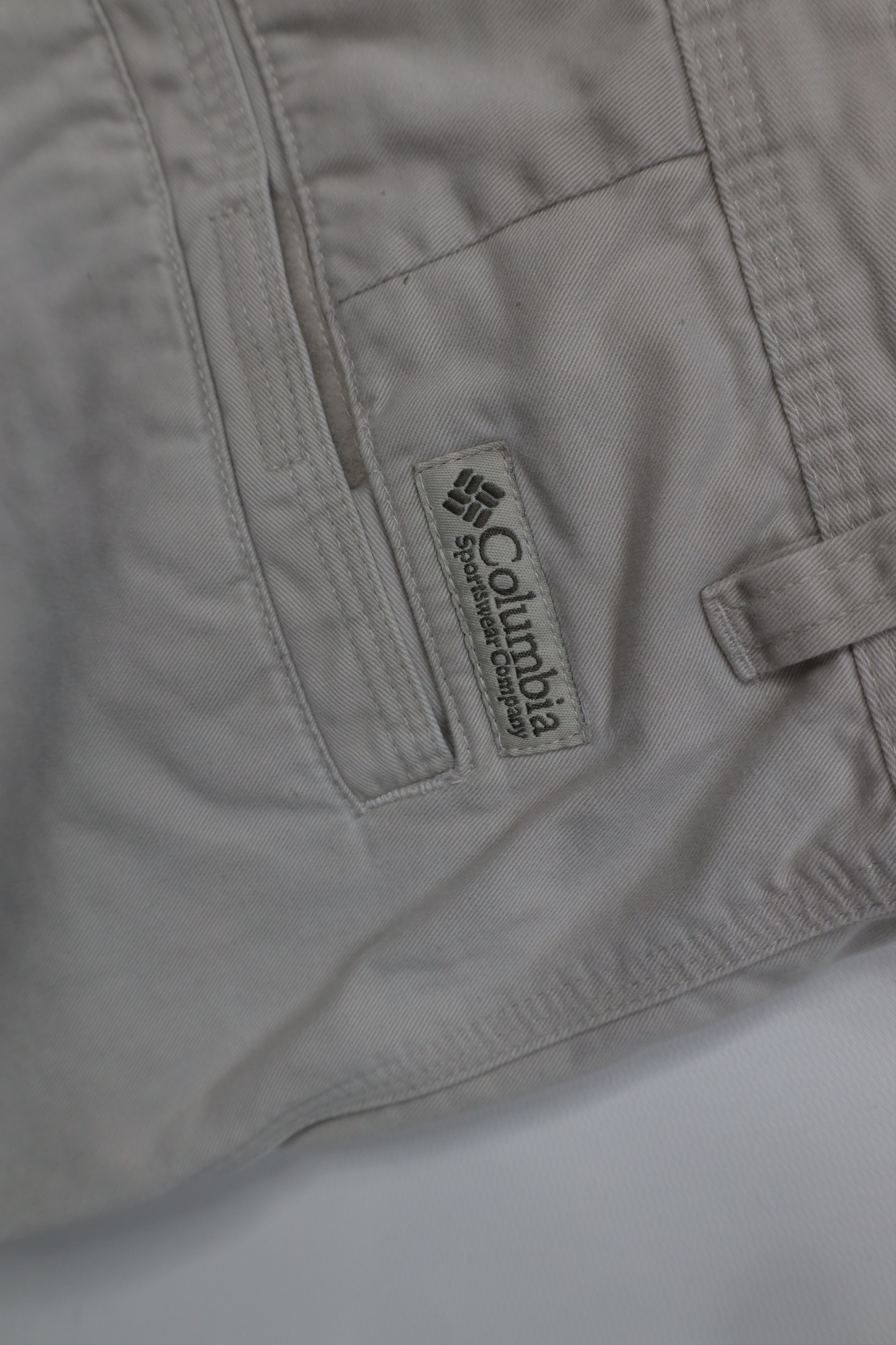 Columbia Vintage Y2K Columbia Above Knee Trekking Cargo Shorts Stone Size US 32 / EU 48 - 12 Thumbnail