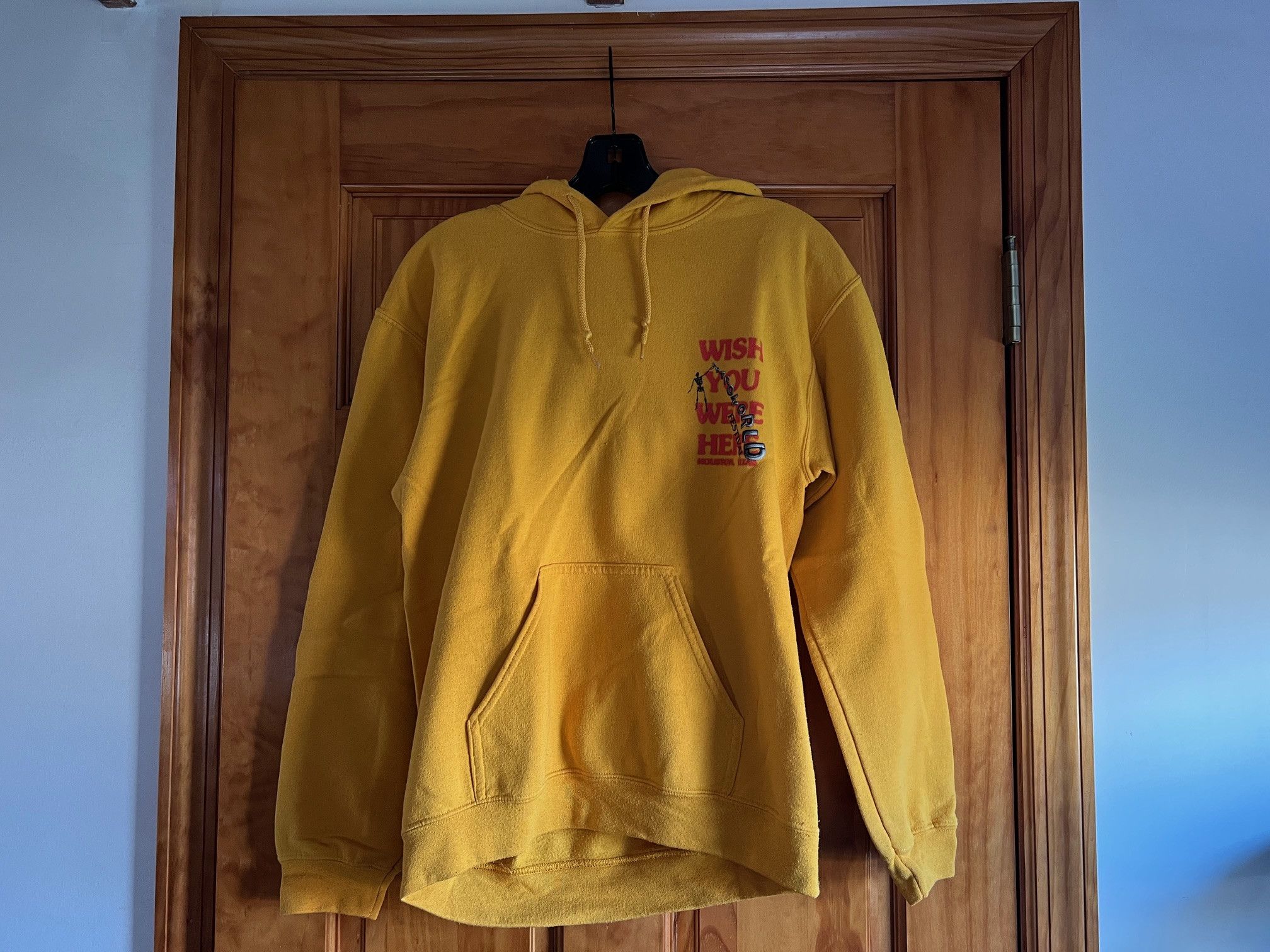 Travis Scott Travis Scott Astroworld Wish You Were Here Hoodie Size US S / EU 44-46 / 1 - 1 Thumbnail
