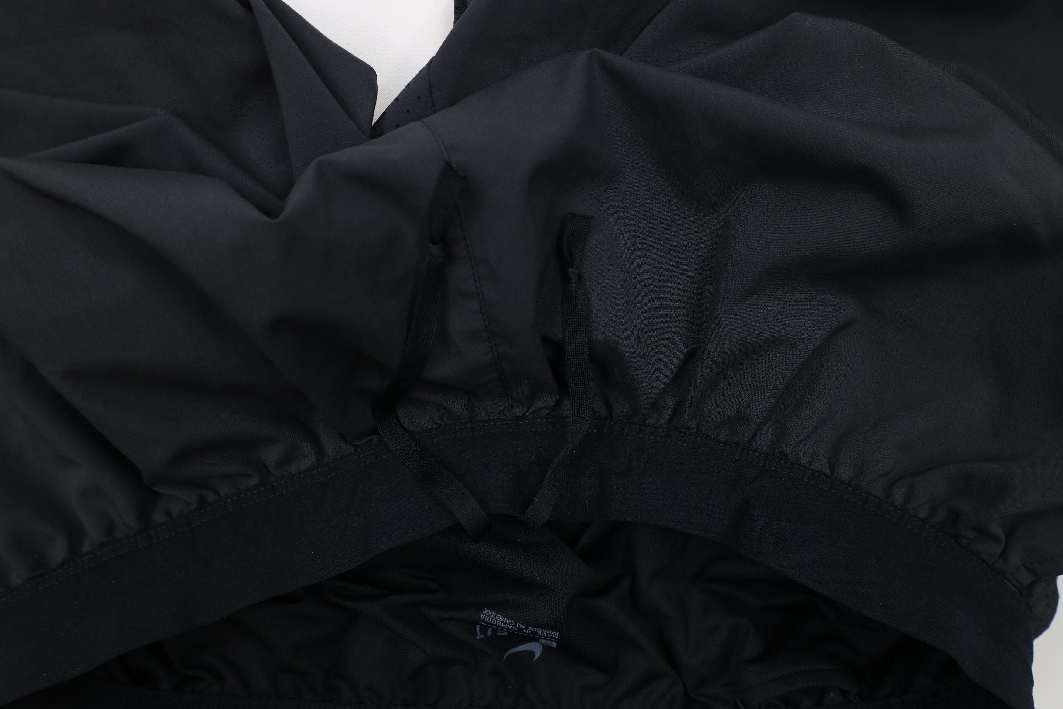 Nike × Vintage Nike Reflective Swoosh Above Knee Lined Running Shorts Size US 36 / EU 52 - 10 Thumbnail