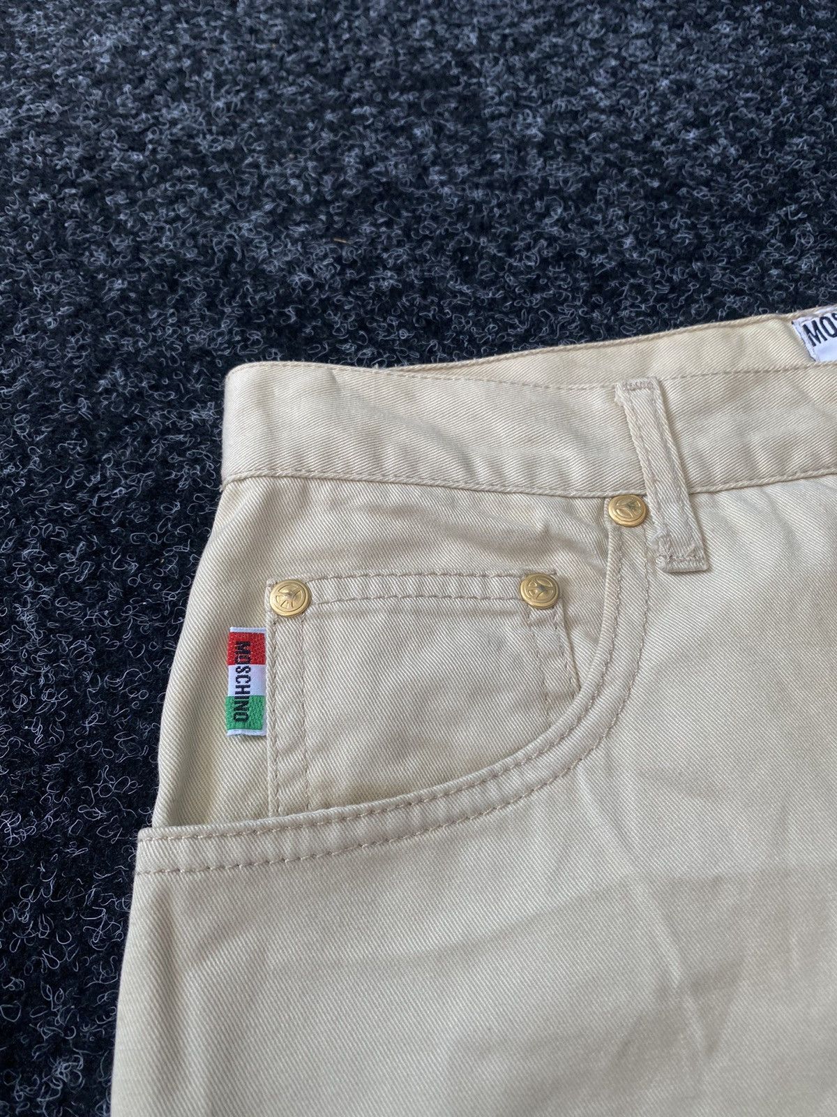 Moschino 🚨90s Moschino Made in italy rare beige pants gold logo Size 30" / US 8 / IT 44 - 13 Thumbnail