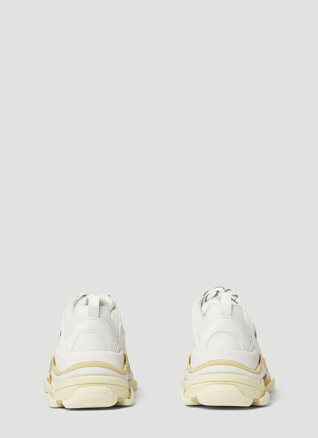 Balenciaga o1srvl11e1224 Triple S Sneakers in White Size US 8 / EU 41 - 6 Thumbnail