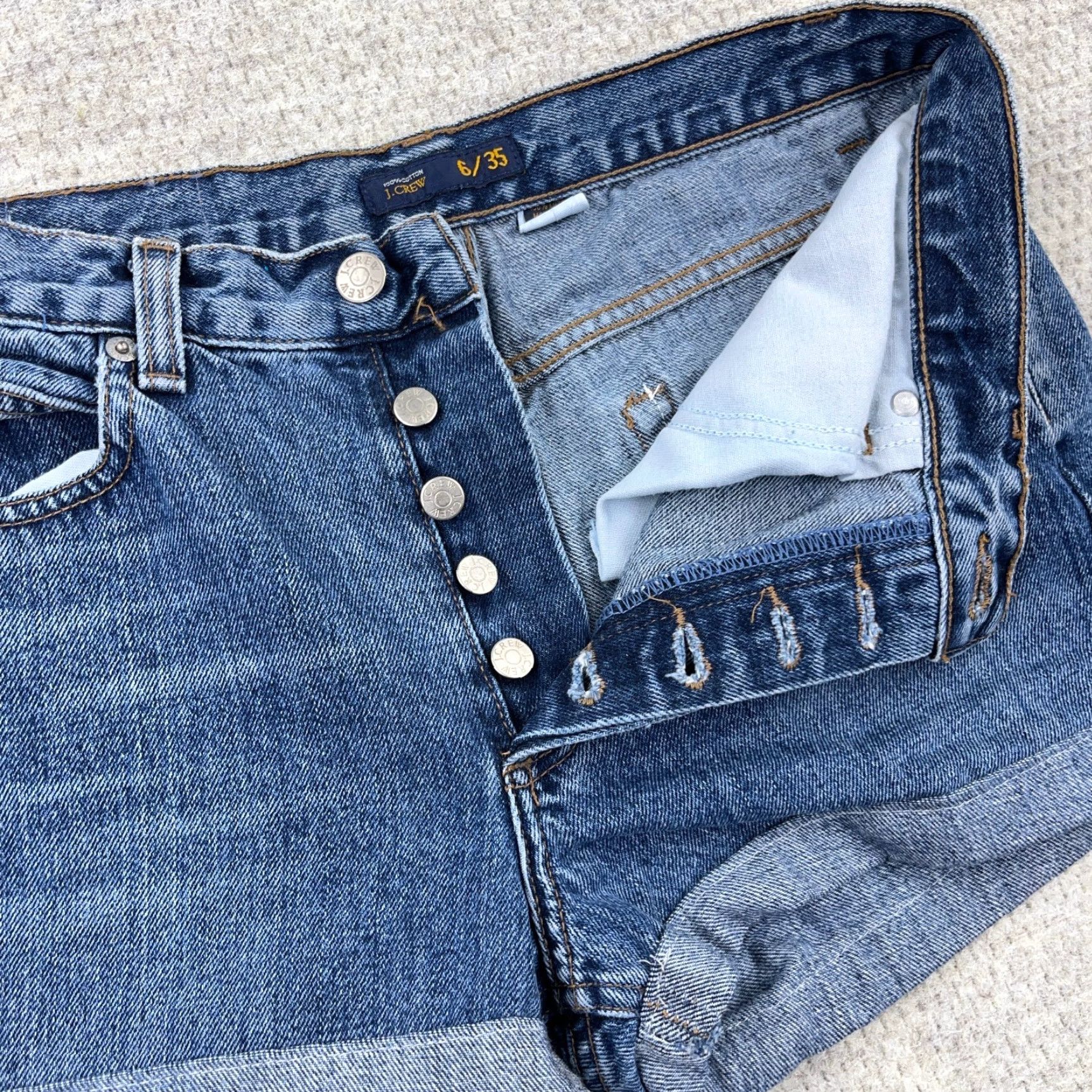 J.Crew J Crew Shorts Women 6 Cuffed Jean Jorts Button Fly Med Wash Bow Made In USA Size 28" / US 6 / IT 42 - 3 Thumbnail
