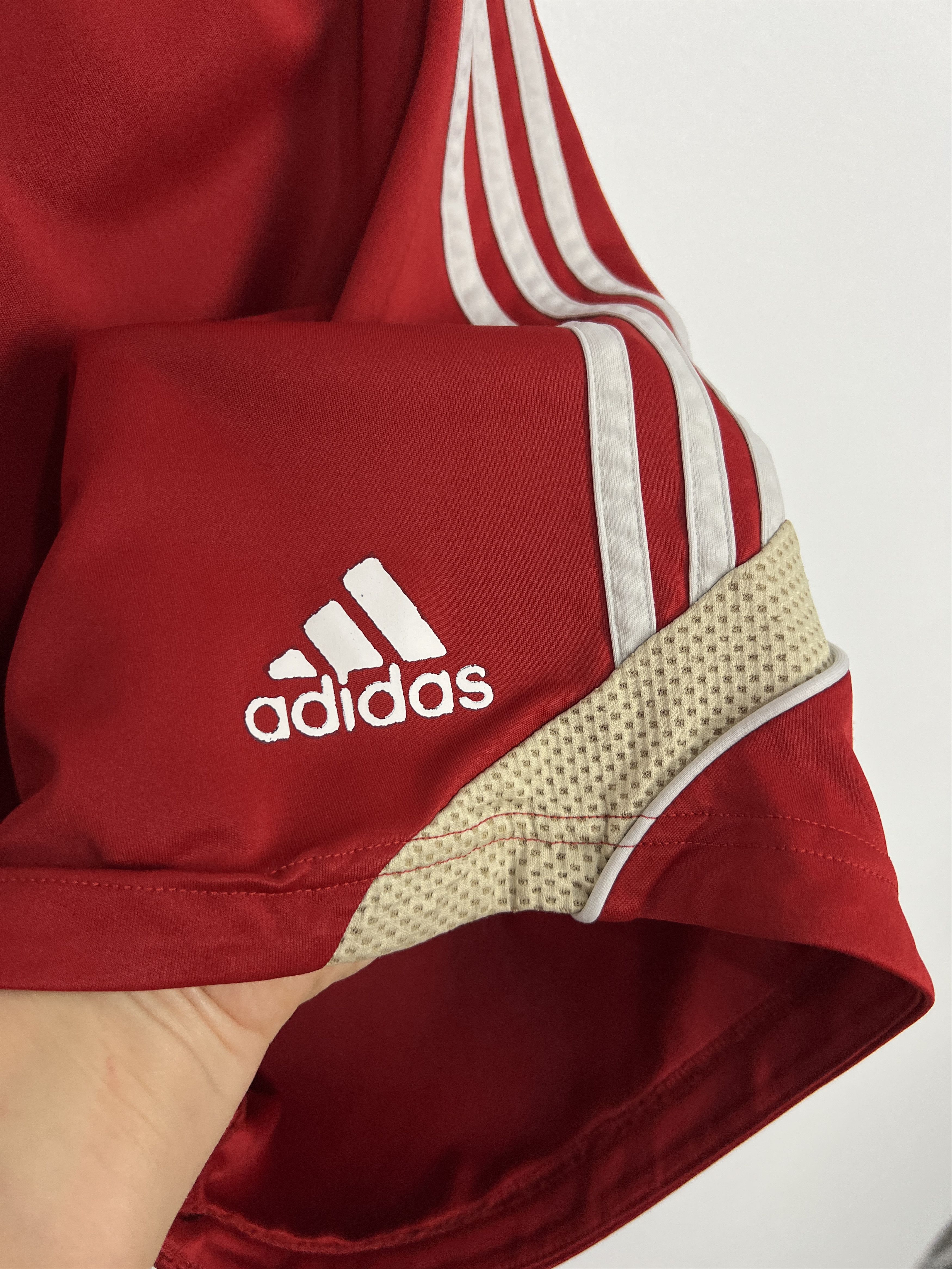 Adidas Vintage Adidas Bayern Munich Football Shorts Soccer Athletic Size US 36 / EU 52 - 5 Thumbnail