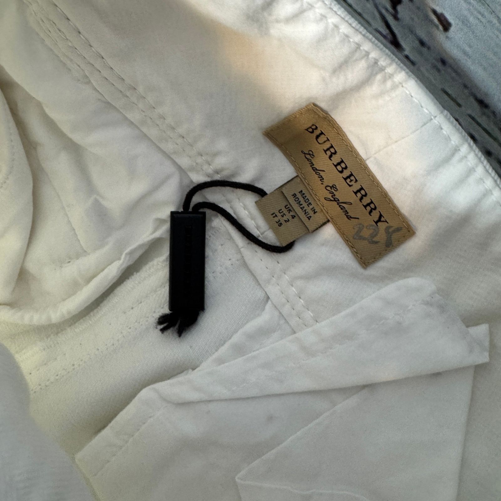 Burberry Burberry Skerton Front Pleat Cotton High Waist Pants Flaw 2 Size 26" / US 2 / IT 38 - 3 Thumbnail