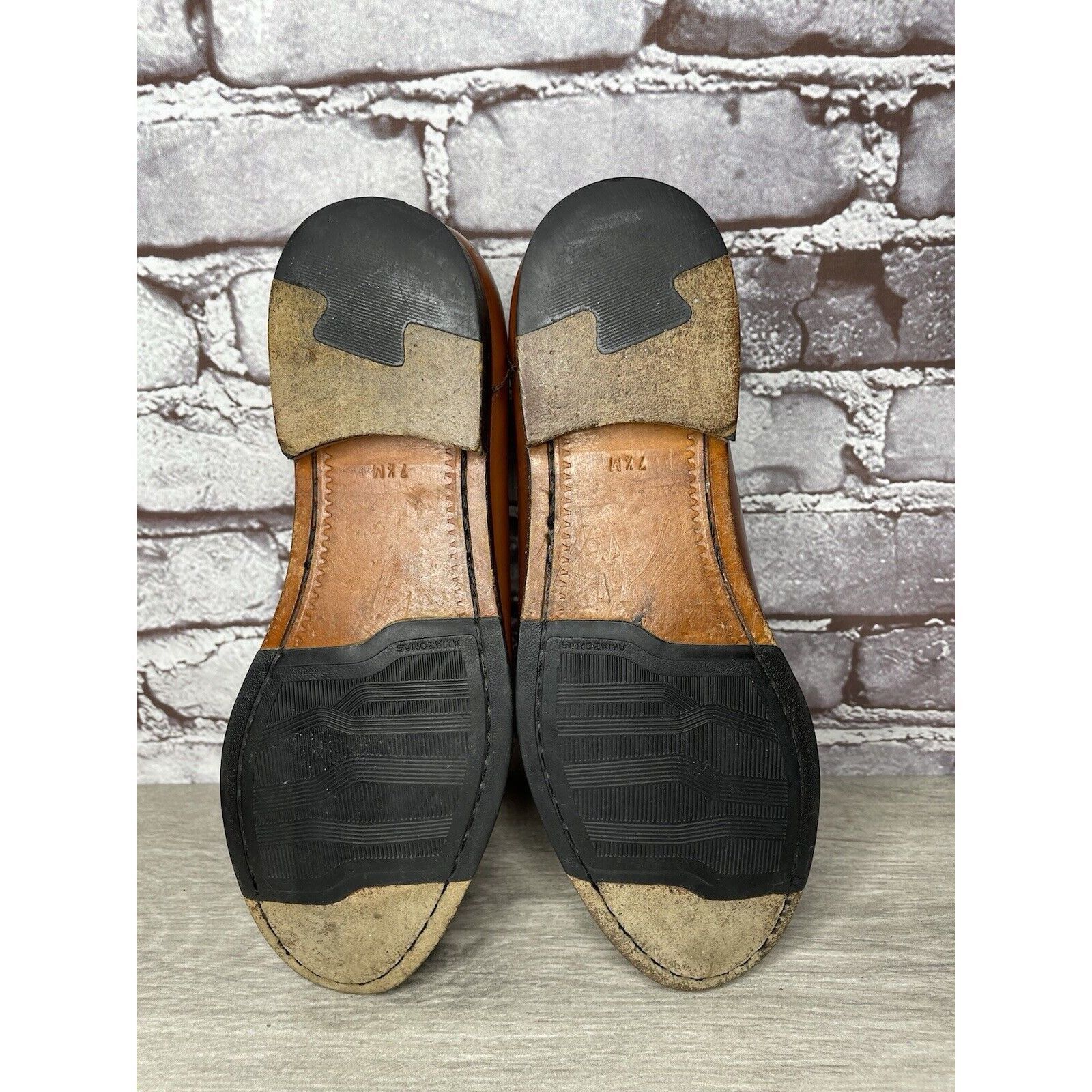G.H. Bass & Co. G.H. Bass & Co. Brown Leather Slip On Penny Loafers Dress Sh Size US 7.5 / EU 40-41 - 9 Thumbnail