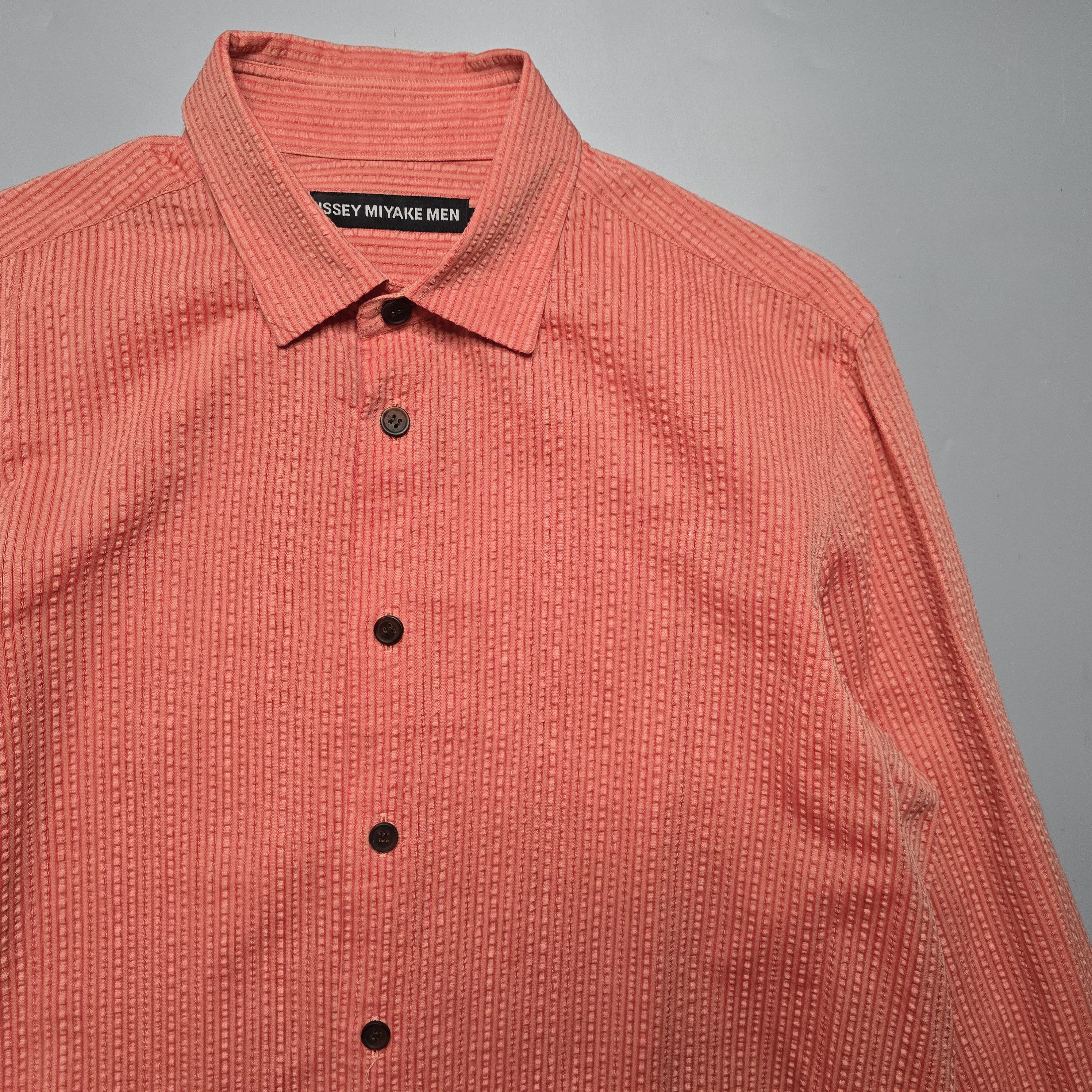 Issey Miyake Issey Miyake - Spread Collar Seersucker Shirt Size US M / EU 48-50 / 2 - 3 Thumbnail