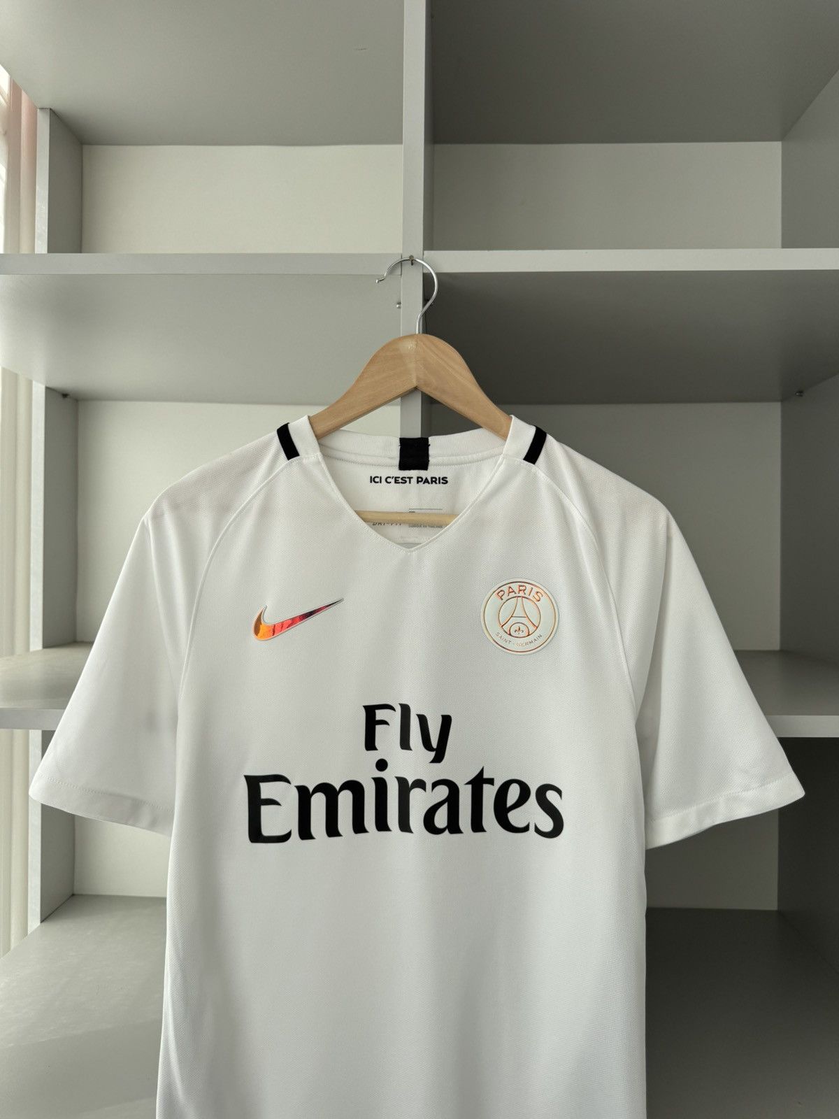Designer × Nike Nike PSG Paris Saint Garmin 2016 2017 Third Jersey Size US S / EU 44-46 / 1 - 2 Thumbnail