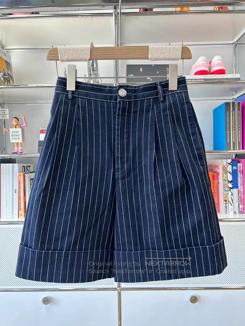 Chanel Chanel Dark blue and white striped shorts Size 42" / US 20 - 1 Thumbnail