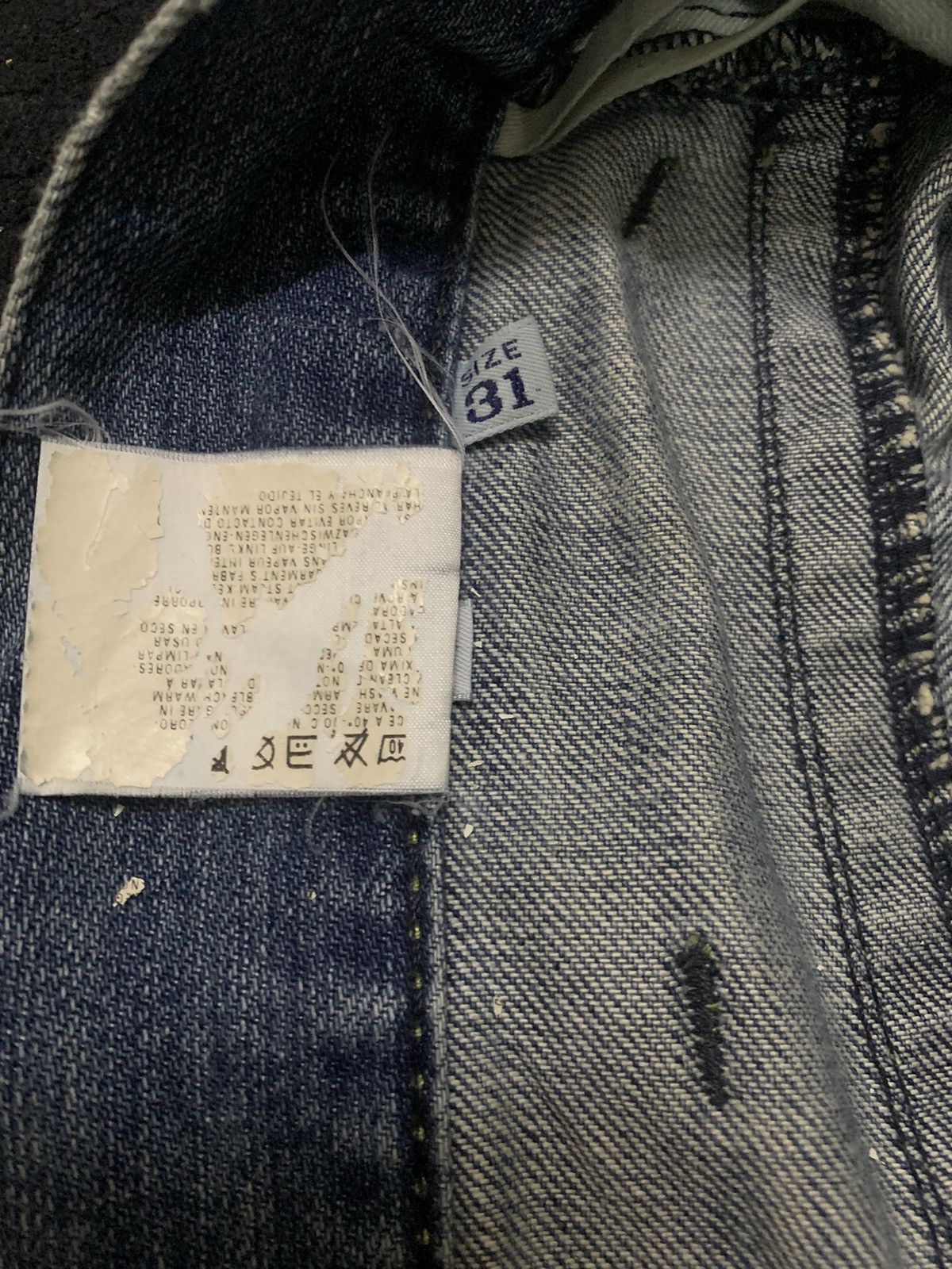 Giorgio Armani Vintage Giorgio Armani J09 Mud Washed Baggy Jeans Size US 33 - 20 Thumbnail