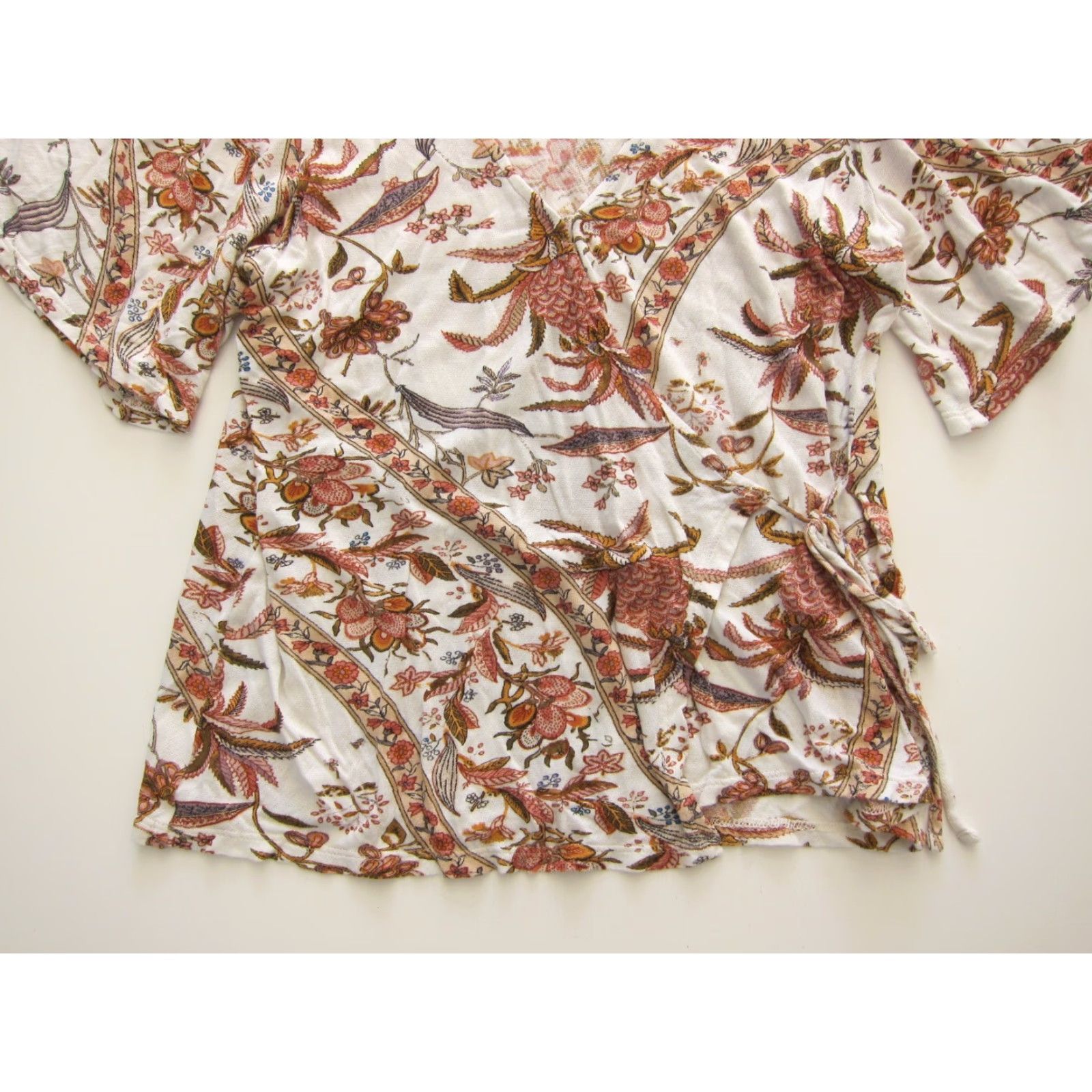 Lucky Brand Lucky Brand Soft White Pink Floral V-Neck Short Sleeve Wrap Blouse Medium Size M / US 6-8 / IT 42-44 - 5 Thumbnail