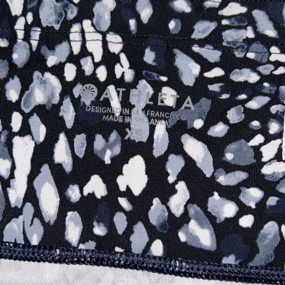 Designer Athleta l Spotty Up For Anything Crop Leggings XS Size 26" / US 2 / IT 38 - 9 Thumbnail