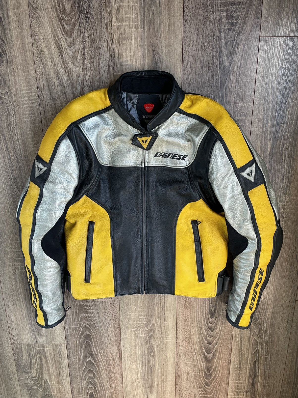 Dainese Dainese GTR top mans black leather moto racing jacket