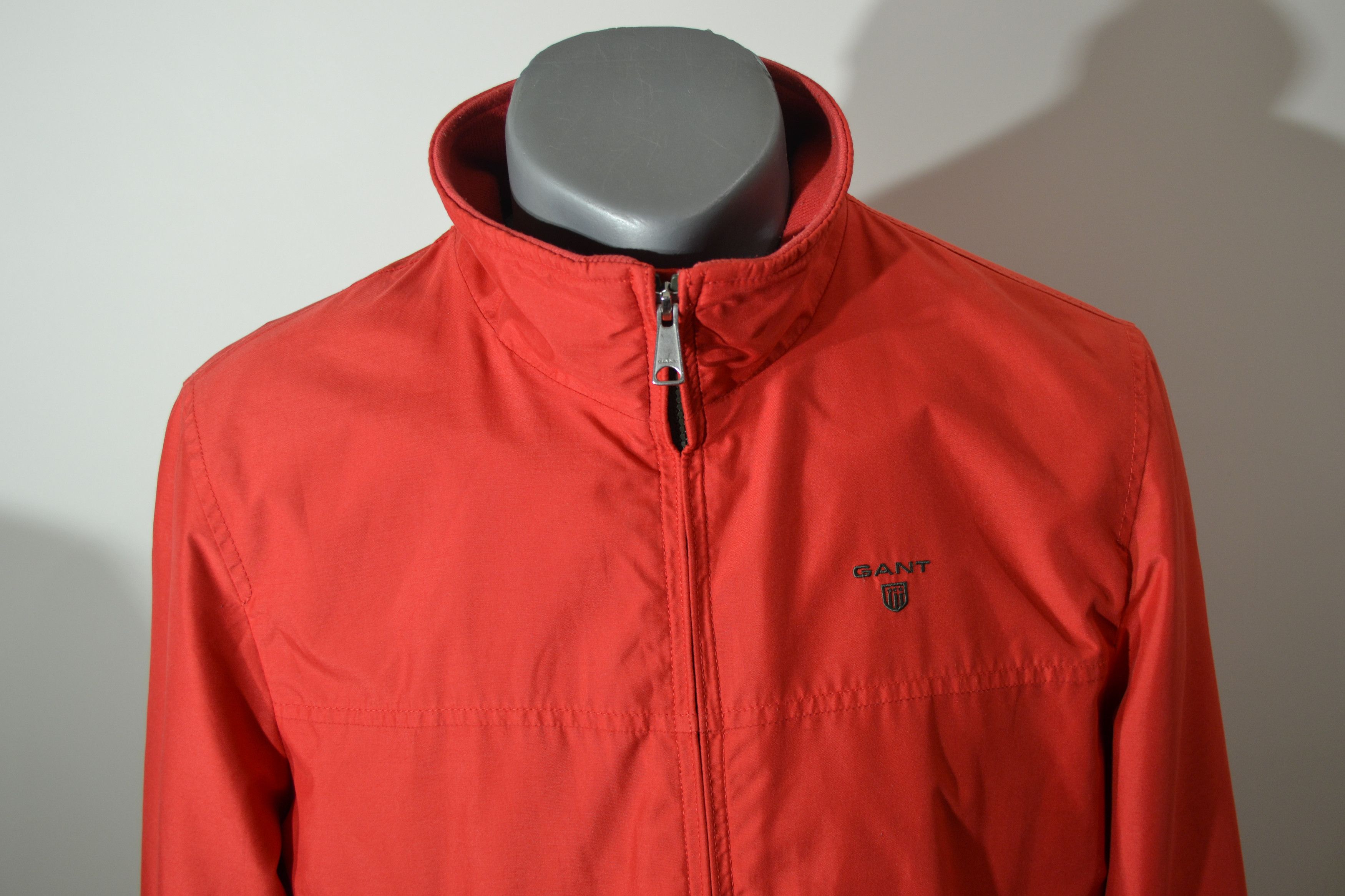 Gant gant men's red lightweight bomber jacket – size L Size US L / EU 52-54 / 3 - 3 Thumbnail