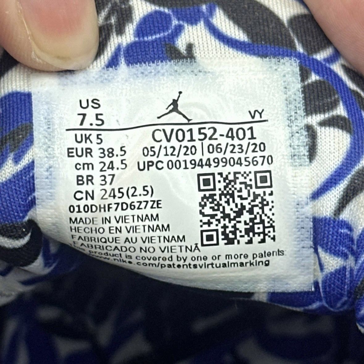 Jordan Brand Air Jordan 1 Mid Womens 7.5 Sisterhood Black Blue White Size US 7.5 / IT 37.5 - 6 Thumbnail