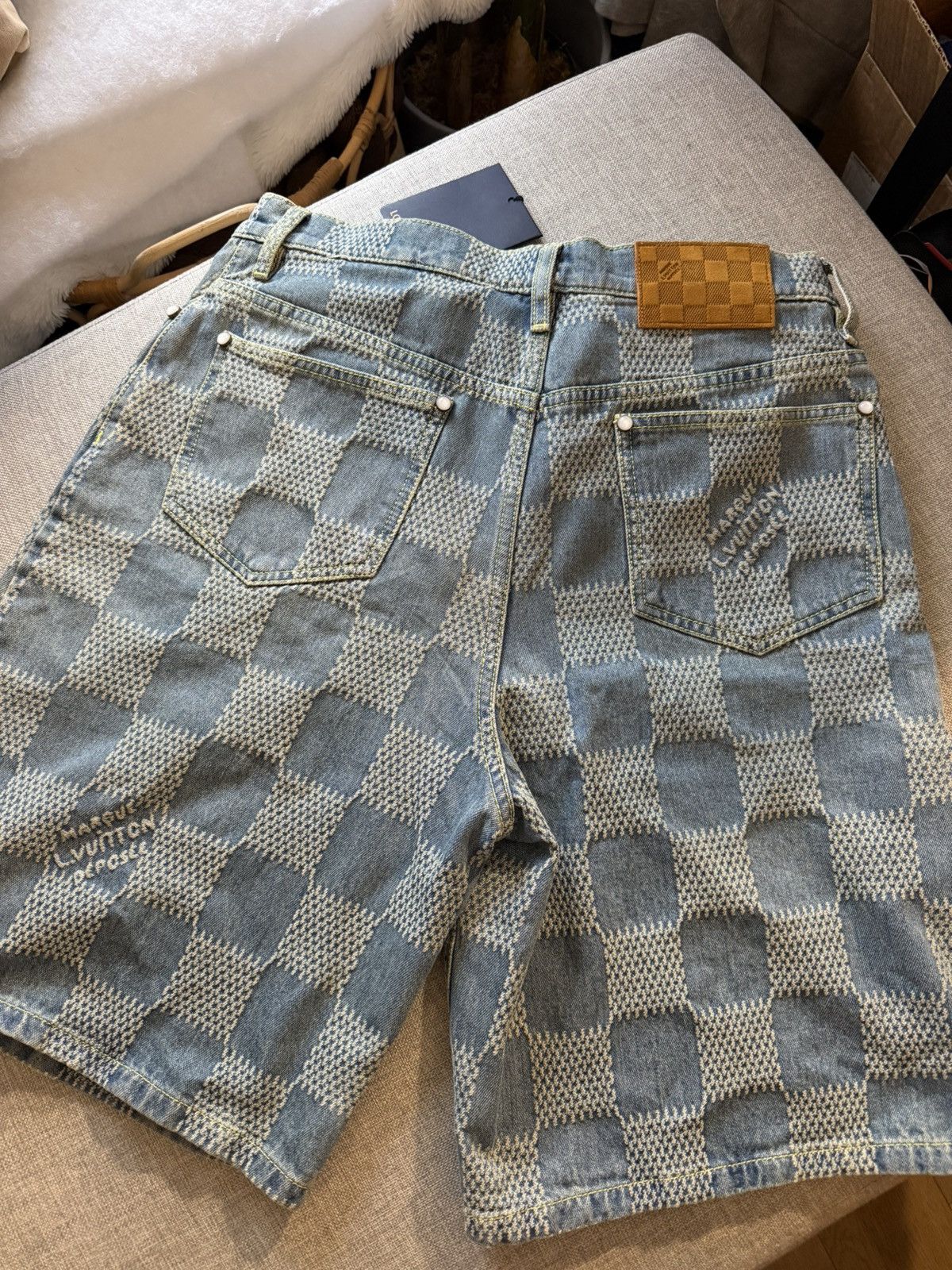 Louis Vuitton Louis Vuitton Damier 3D Light Denim Shorts Size US 29 - 5 Thumbnail