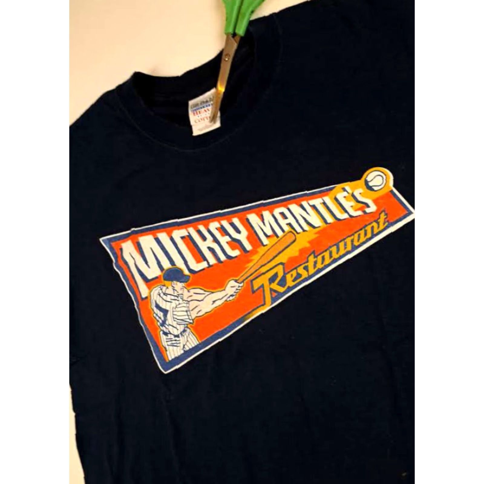 Gildan VINTAGE NY Yankees Mickey Mantle's Restaurant T-Shirt Blue L Gildan Men Short Sleeve 27in long 22in pit to pit Size US L / EU 52-54 / 3 - 5 Thumbnail