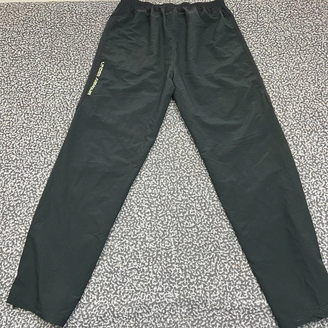 Under Armour Under Armour Sweatpants Men L Drawstring Zip Pockets 29x30 Size US 29 - 2 Thumbnail
