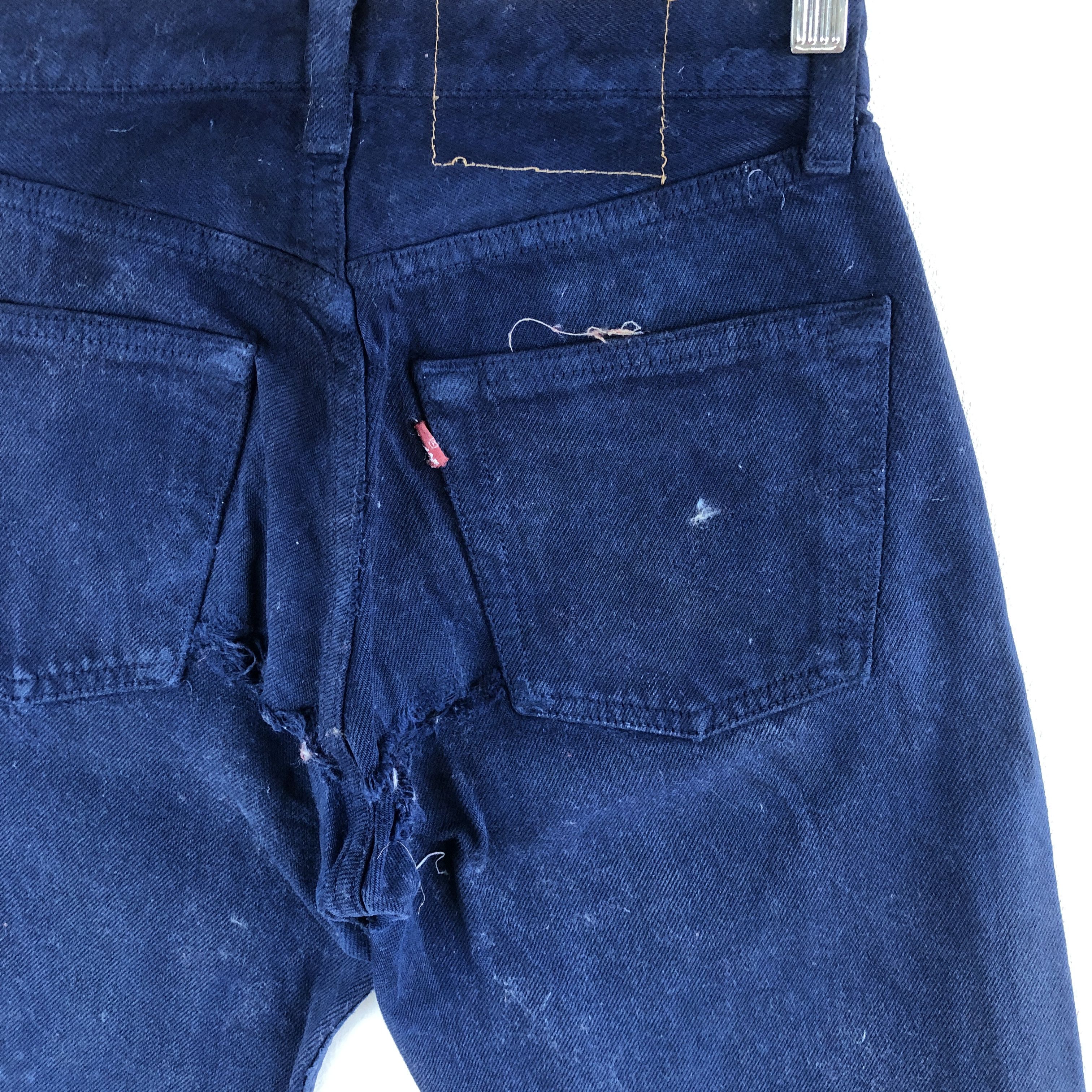 Levi's Vintage Levis 501 Distressed Jeans Levi's Purple Denim Size 28" / US 6 / IT 42 - 5 Thumbnail
