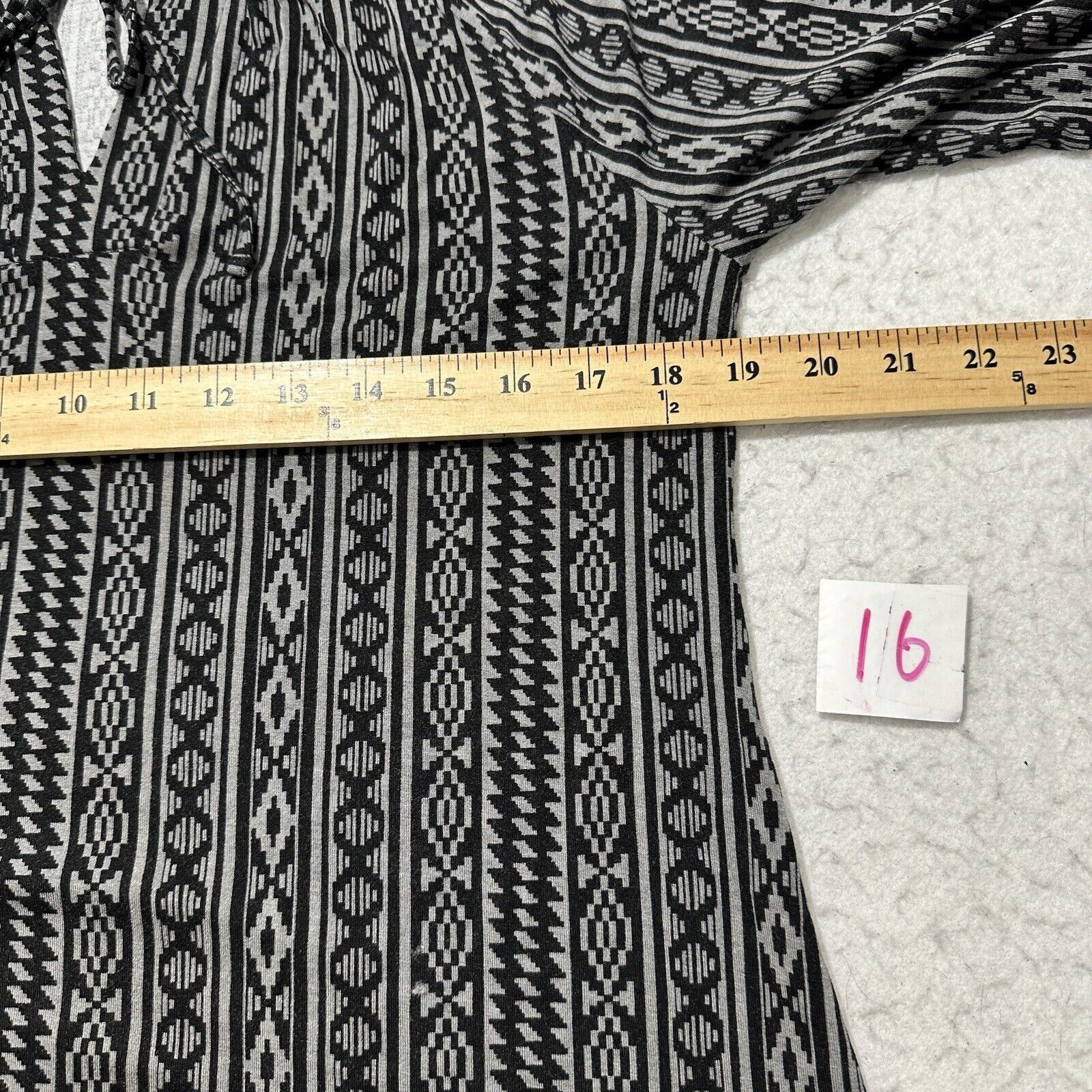 Other LuLaRoe Small 3/4 Sleeve Peasant Top Lightweight Blouse Size S / US 4 / IT 40 - 8 Thumbnail
