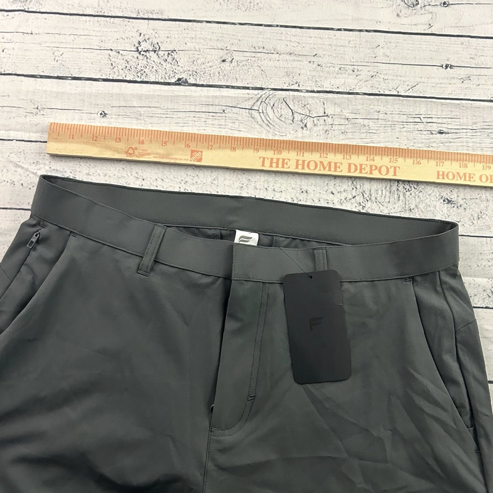 Fabletics Fabletics Slim Fit The Only Pant Men 36x34 Gray Chino Slimming 90s? Size US 36 / EU 52 - 3 Thumbnail