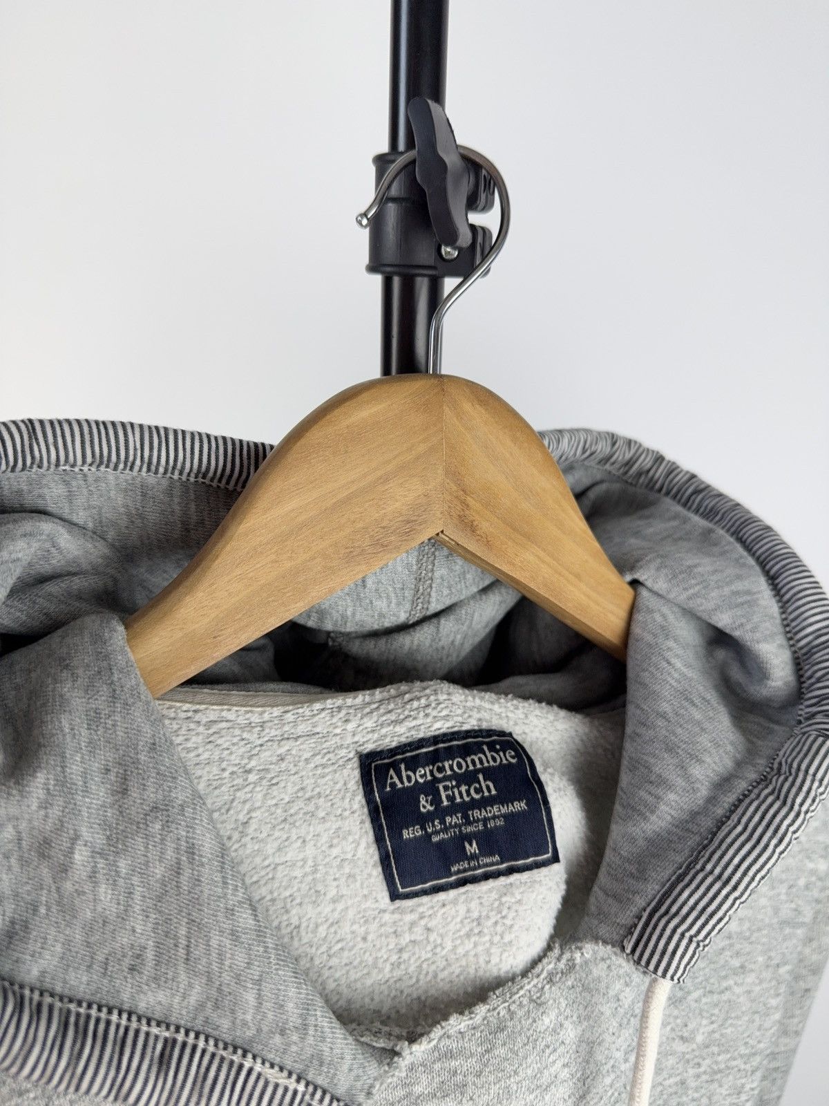 Abercrombie & Fitch × Vintage Abercrombie Fitch Floral Logo Hoodie Embroidered A&F Vintage Size US M / EU 48-50 / 2 - 5 Thumbnail