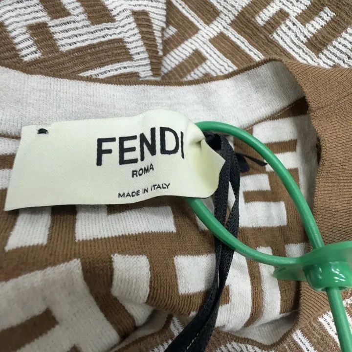 Fendi Fendi SS24 Logo Pattern Short Sleeve T-Shirt -2507 Size M / US 6-8 / IT 42-44 - 2 Thumbnail