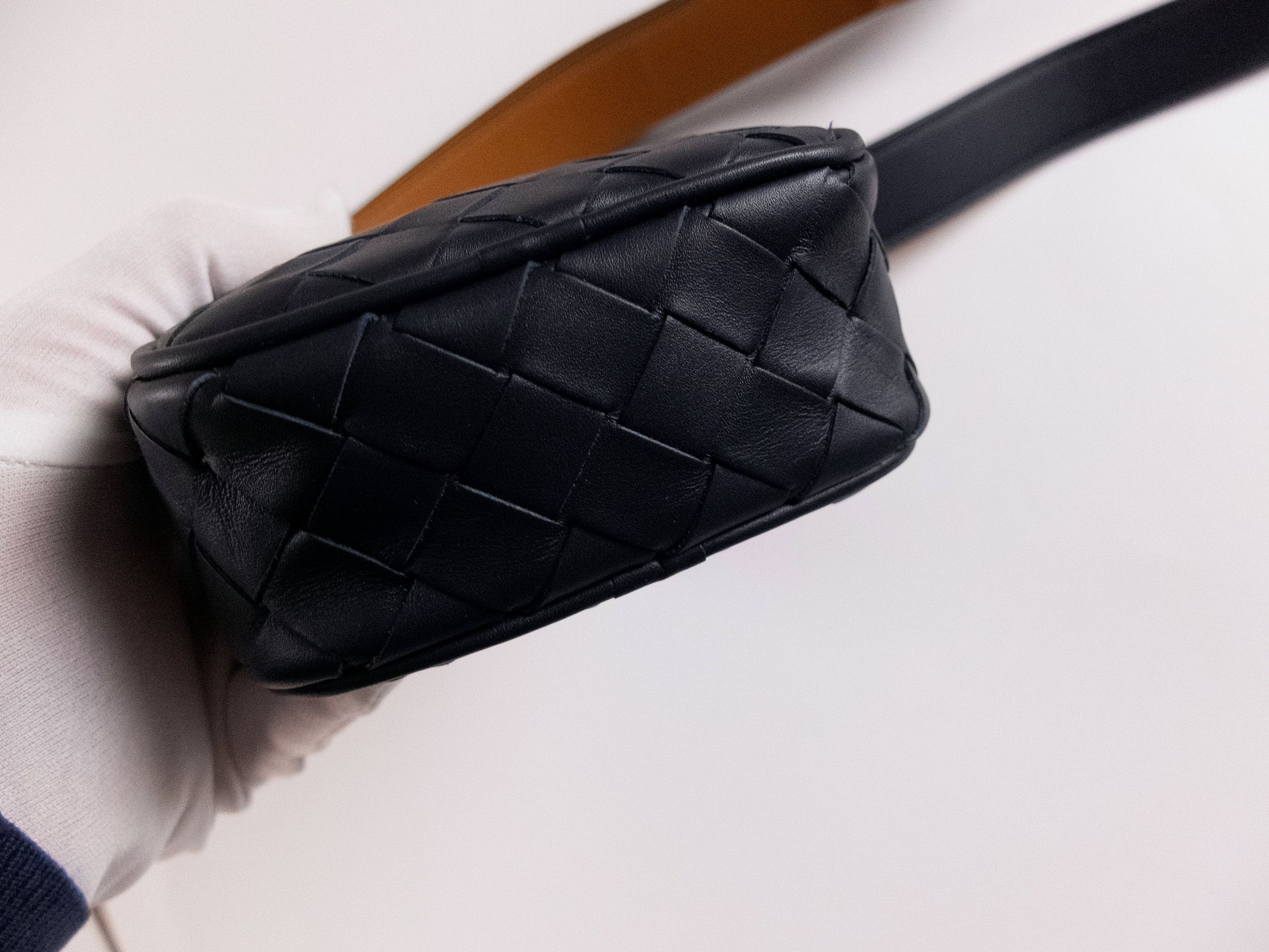 Bottega Veneta BOTTEGA VENETA dark blue woven leather crossbody mini bag Size ONE SIZE - 5 Thumbnail